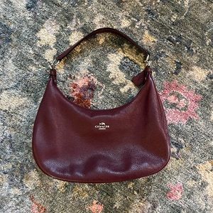 EUC Coach Harley Hobo Burgundy Leather bag